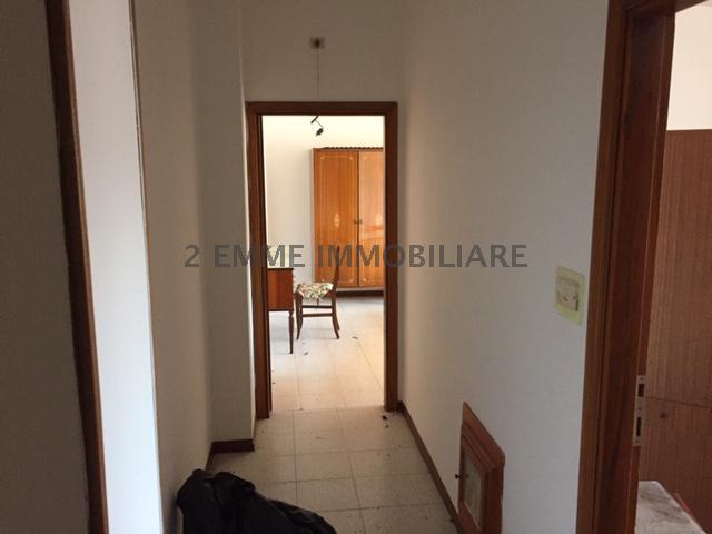 3900 - APPARTAMENTO VENDITA ROCCAFLUVIONE ZONA CITTA' - € 80.000 8