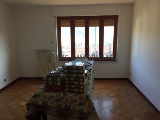 3900 - APPARTAMENTO VENDITA ROCCAFLUVIONE ZONA CITTA' - € 80.000 9