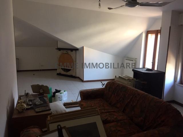 3900 - APPARTAMENTO VENDITA ROCCAFLUVIONE ZONA CITTA' - € 80.000 10