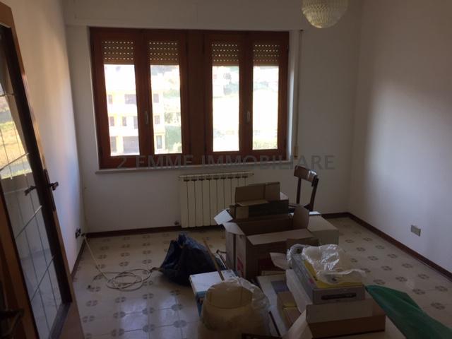 3900 - APPARTAMENTO VENDITA ROCCAFLUVIONE ZONA CITTA' - € 80.000 11