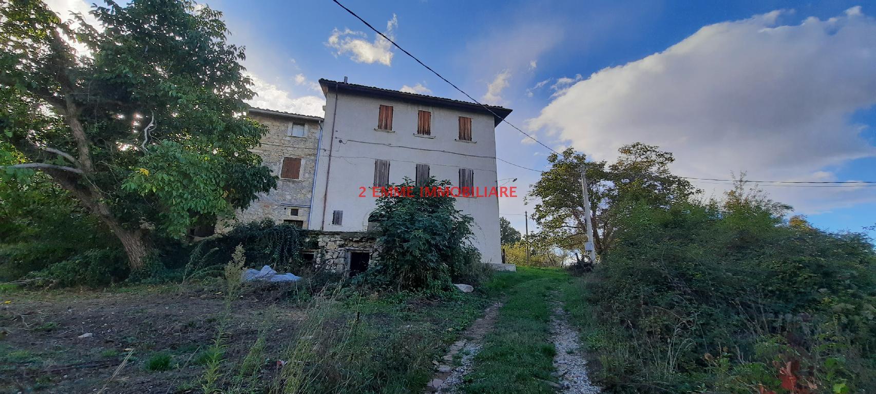 4002 - CIELO-TERRA VENDITA ASCOLI PICENO ZONA FUORI CITTA' - € 60.000 3