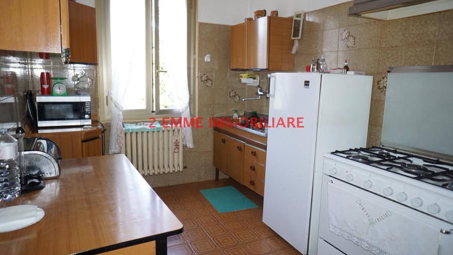 4011 - CASA INDIPENDENTE VENDITA VALLE CASTELLANA ZONA MONTAGNA - € 130.000 4