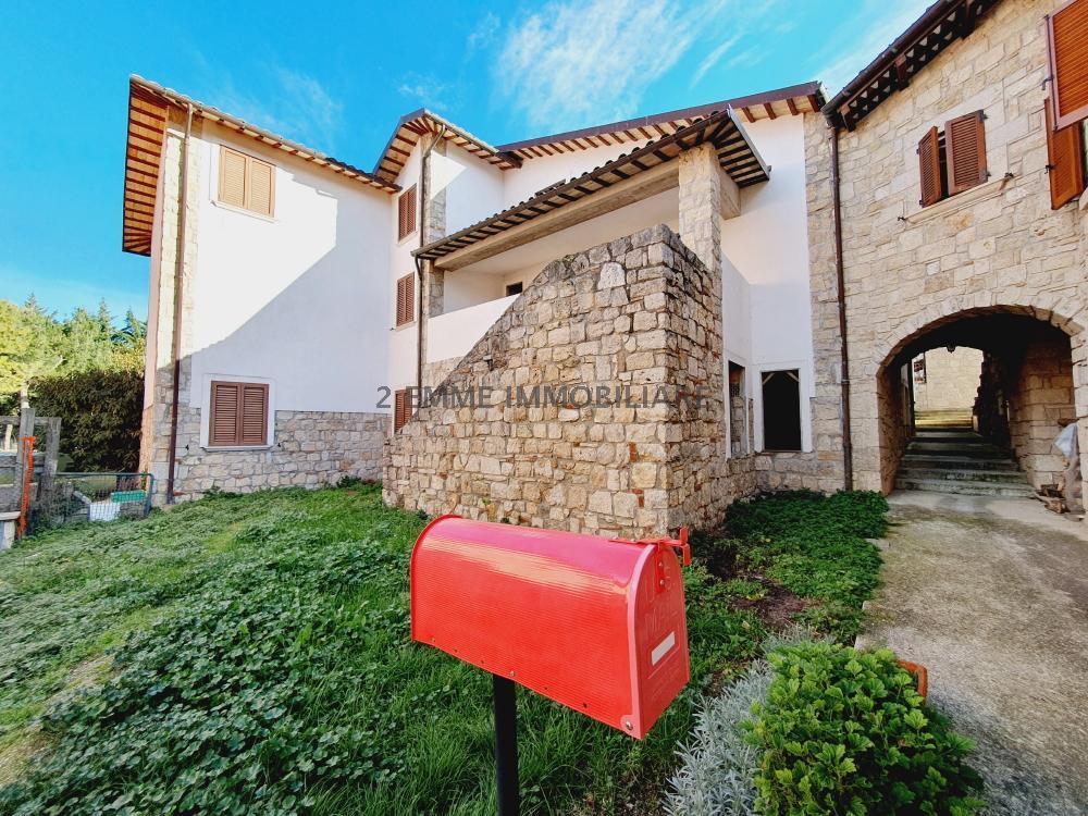 4173 - CIELO-TERRA VENDITA ASCOLI PICENO ZONA FUORI CITTA' - TRATTATIVA RISERVATA