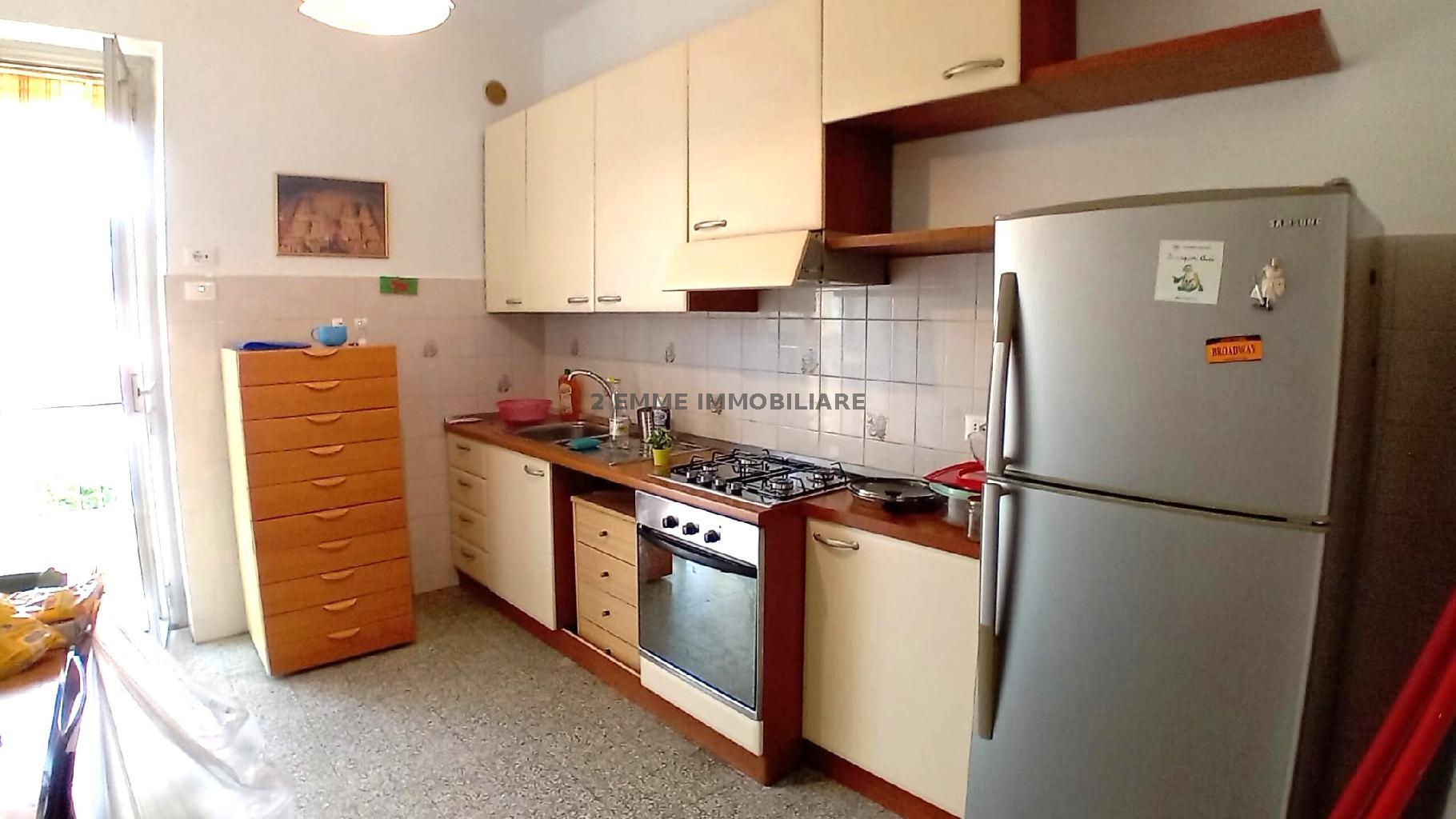 4218 - APPARTAMENTO VENDITA ASCOLI PICENO ZONA BORGO SOLESTA' - € 120.000