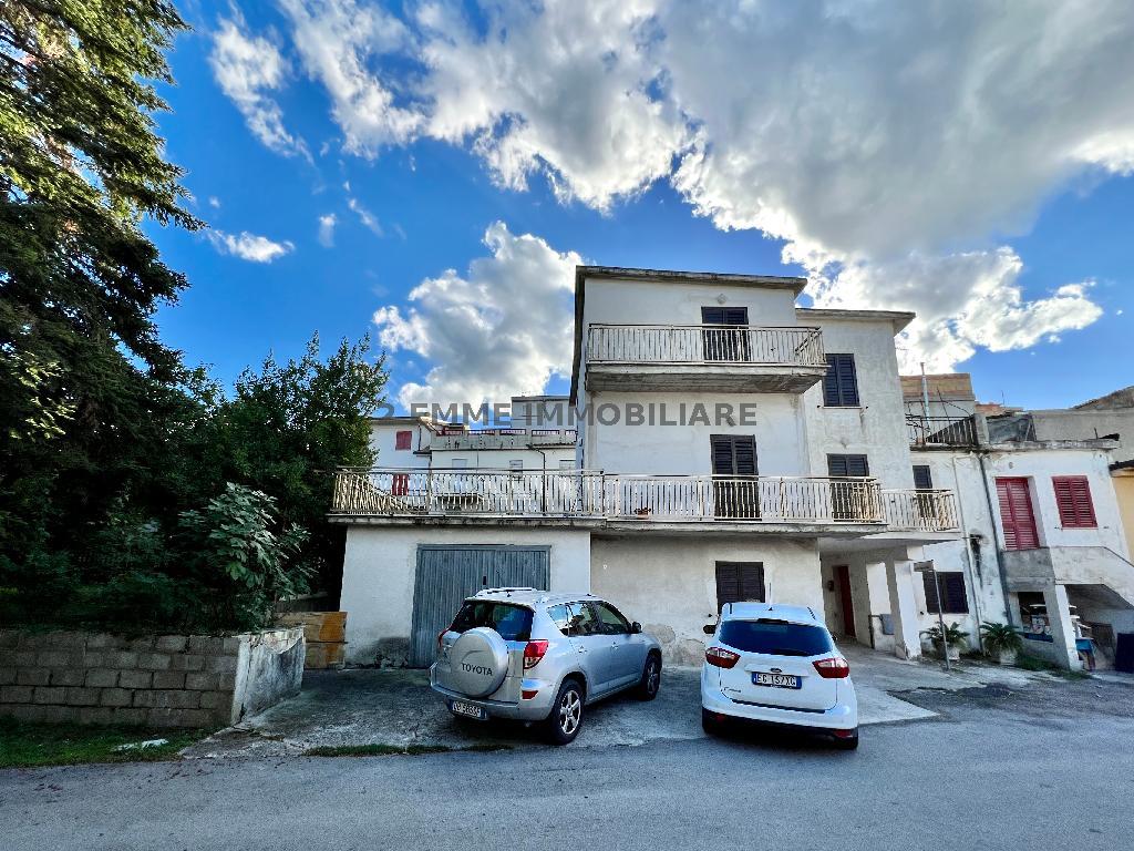 4299 - CIELO-TERRA VENDITA CIVITELLA DEL TRONTO ZONA VILLA LEMPA - € 95.000