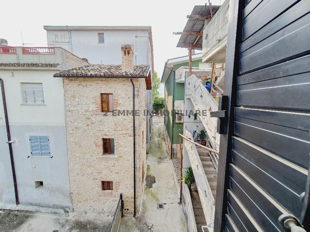4299 - CIELO-TERRA VENDITA CIVITELLA DEL TRONTO ZONA VILLA LEMPA - € 95.000 31