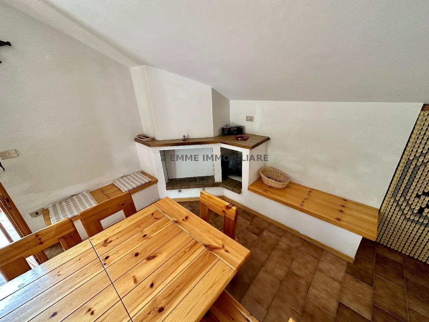 4428 - APPARTAMENTO VENDITA VALLE CASTELLANA ZONA MONTAGNA - € 85.000 23
