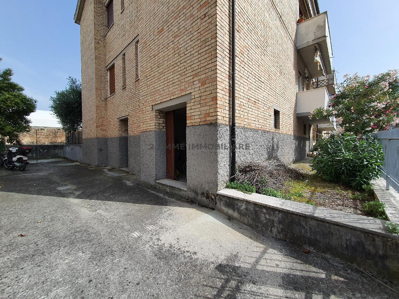 4449 - CANTINA VENDITA ASCOLI PICENO ZONA PORTA MAGGIORE - € 21.000 2