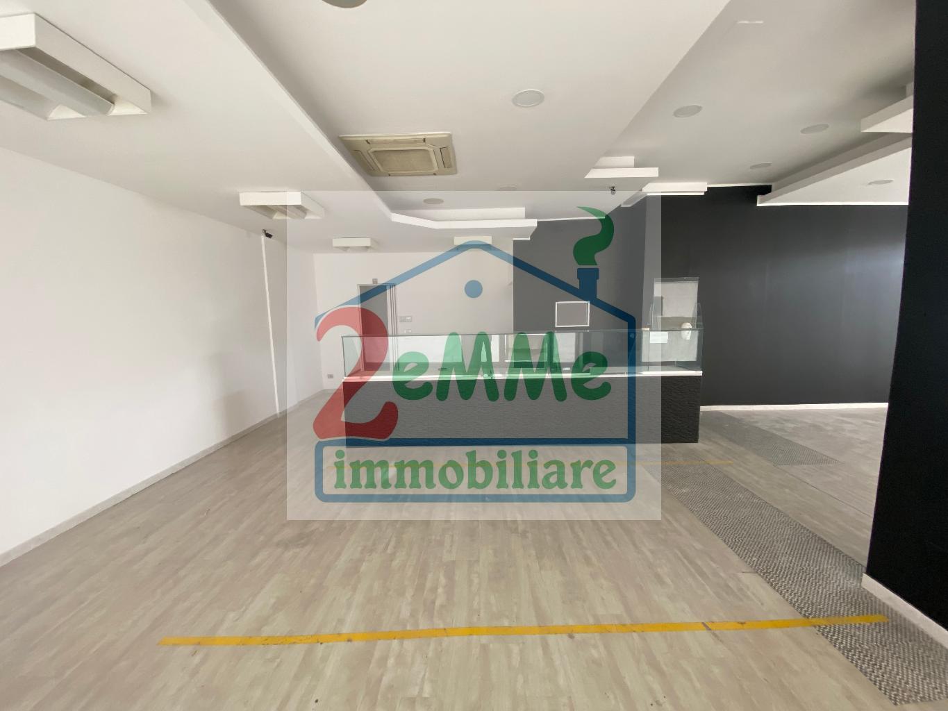 4578 - LOCALE COMMERCIALE VENDITA SPINETOLI ZONA PAGLIARE - € 198.000 2