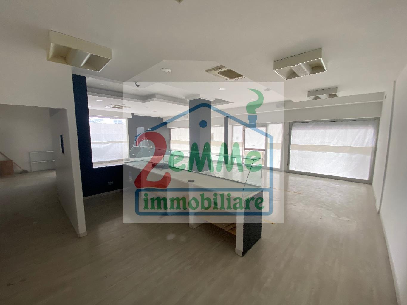 4578 - LOCALE COMMERCIALE VENDITA SPINETOLI ZONA PAGLIARE - € 198.000 5