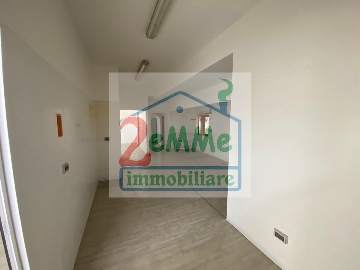 4578 - LOCALE COMMERCIALE VENDITA SPINETOLI ZONA PAGLIARE - € 198.000 8