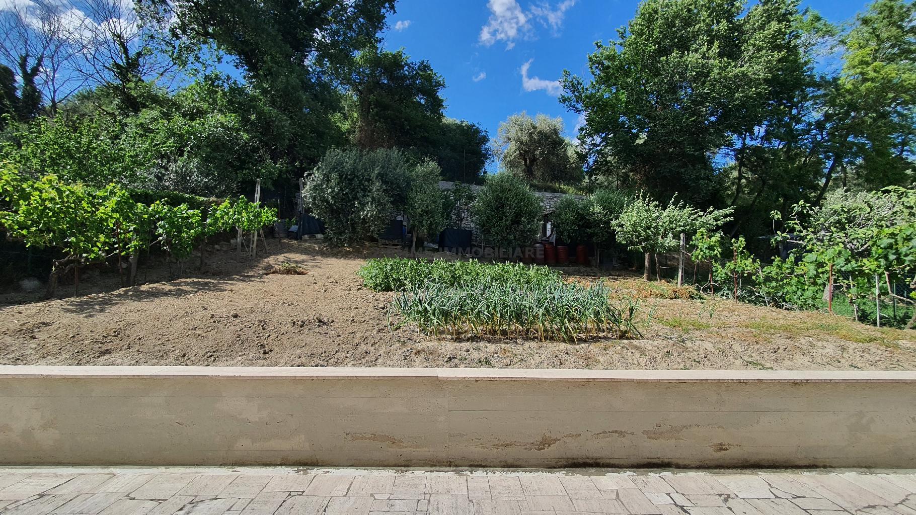 4620 - VILLETTA A SCHIERA VENDITA ASCOLI PICENO ZONA MONTICELLI - € 359.000 13