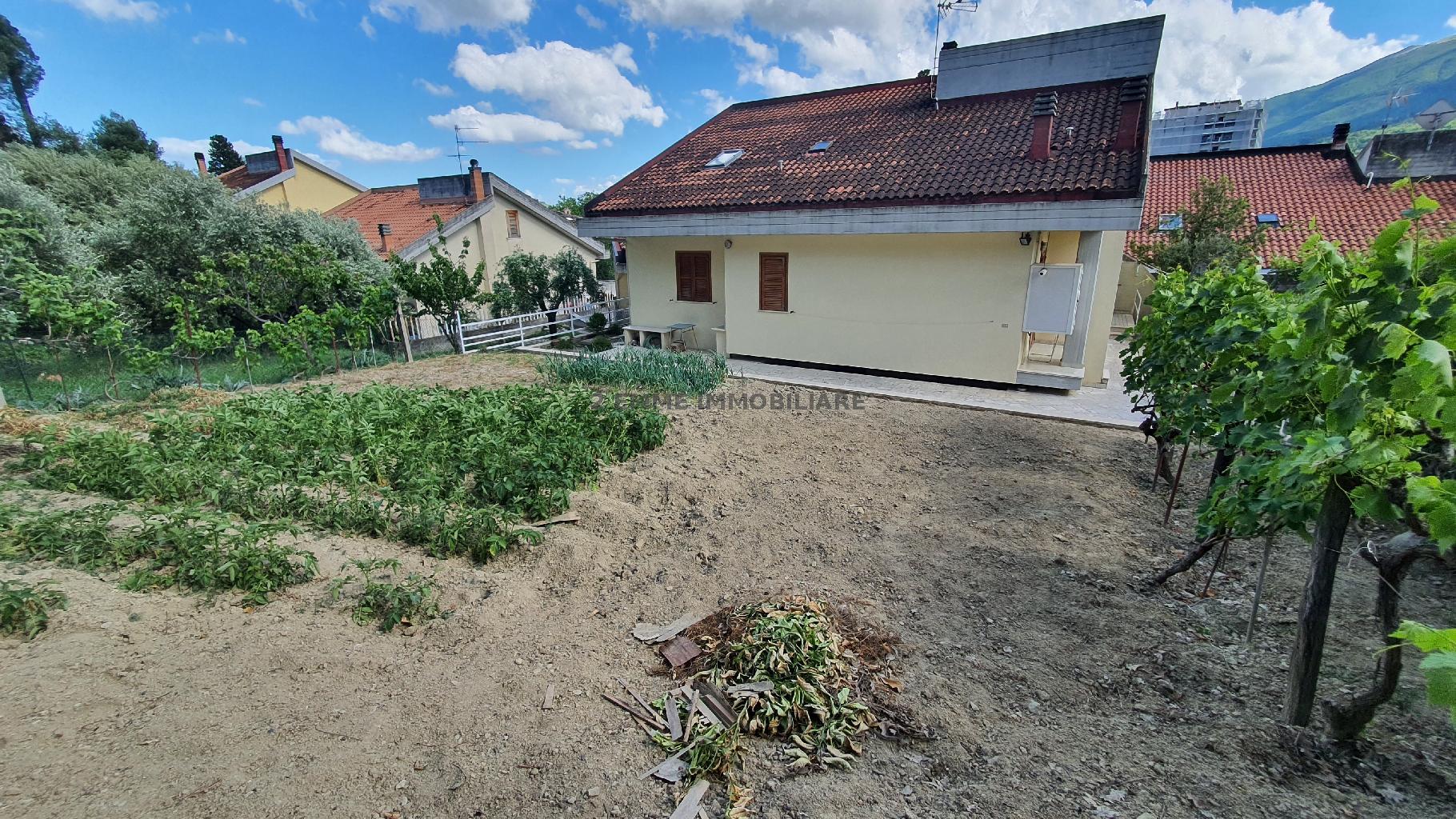 4620 - VILLETTA A SCHIERA VENDITA ASCOLI PICENO ZONA MONTICELLI - € 359.000 15
