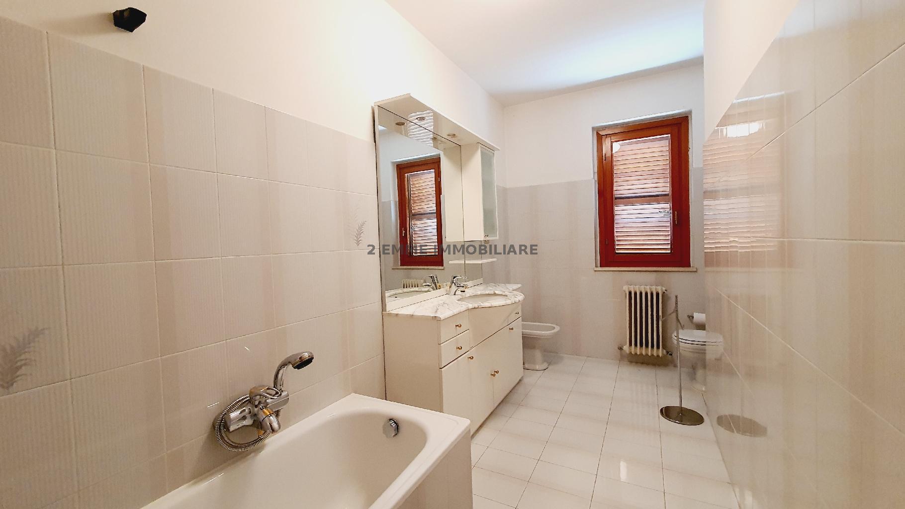 4620 - VILLETTA A SCHIERA VENDITA ASCOLI PICENO ZONA MONTICELLI - € 359.000 38