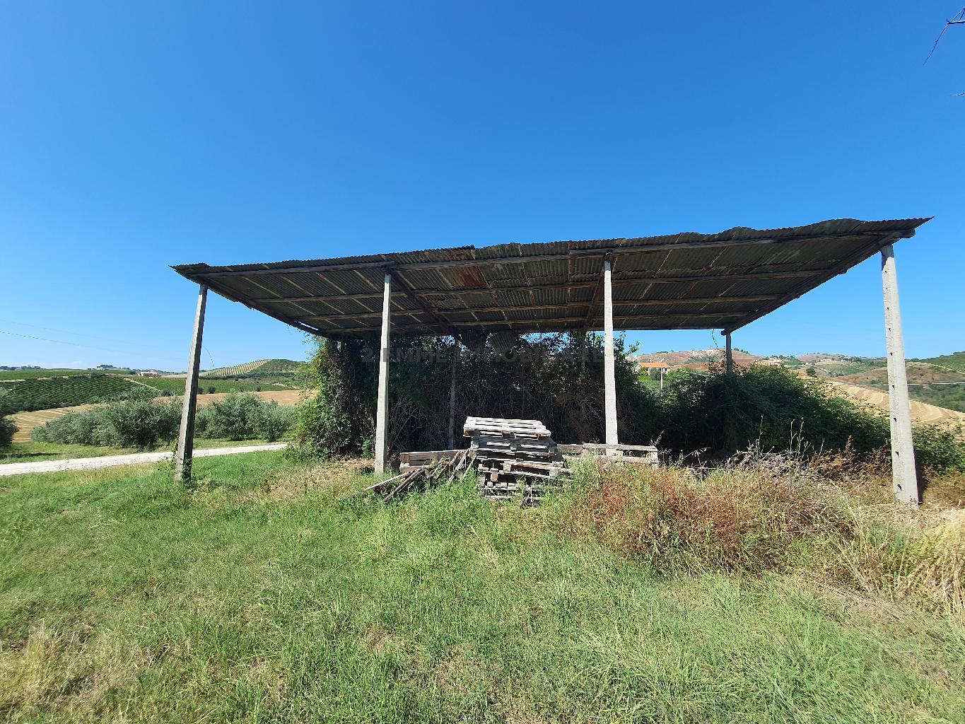 4635 - CASA RURALE VENDITA ASCOLI PICENO ZONA OFFIDA - € 150.000 2