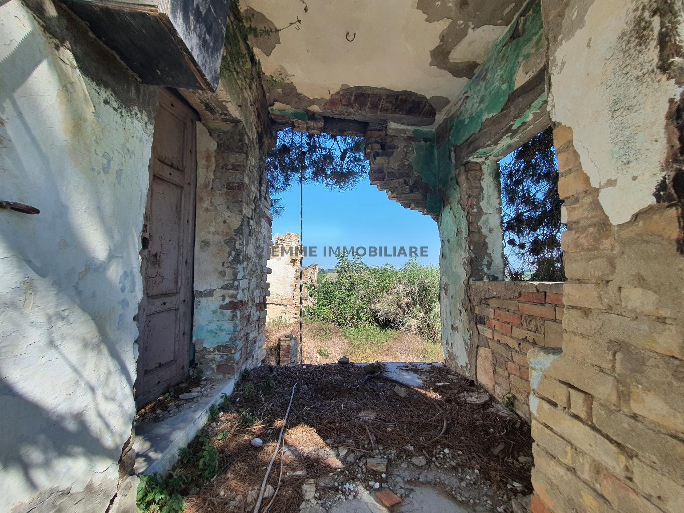 4635 - CASA RURALE VENDITA ASCOLI PICENO ZONA OFFIDA - € 150.000 7