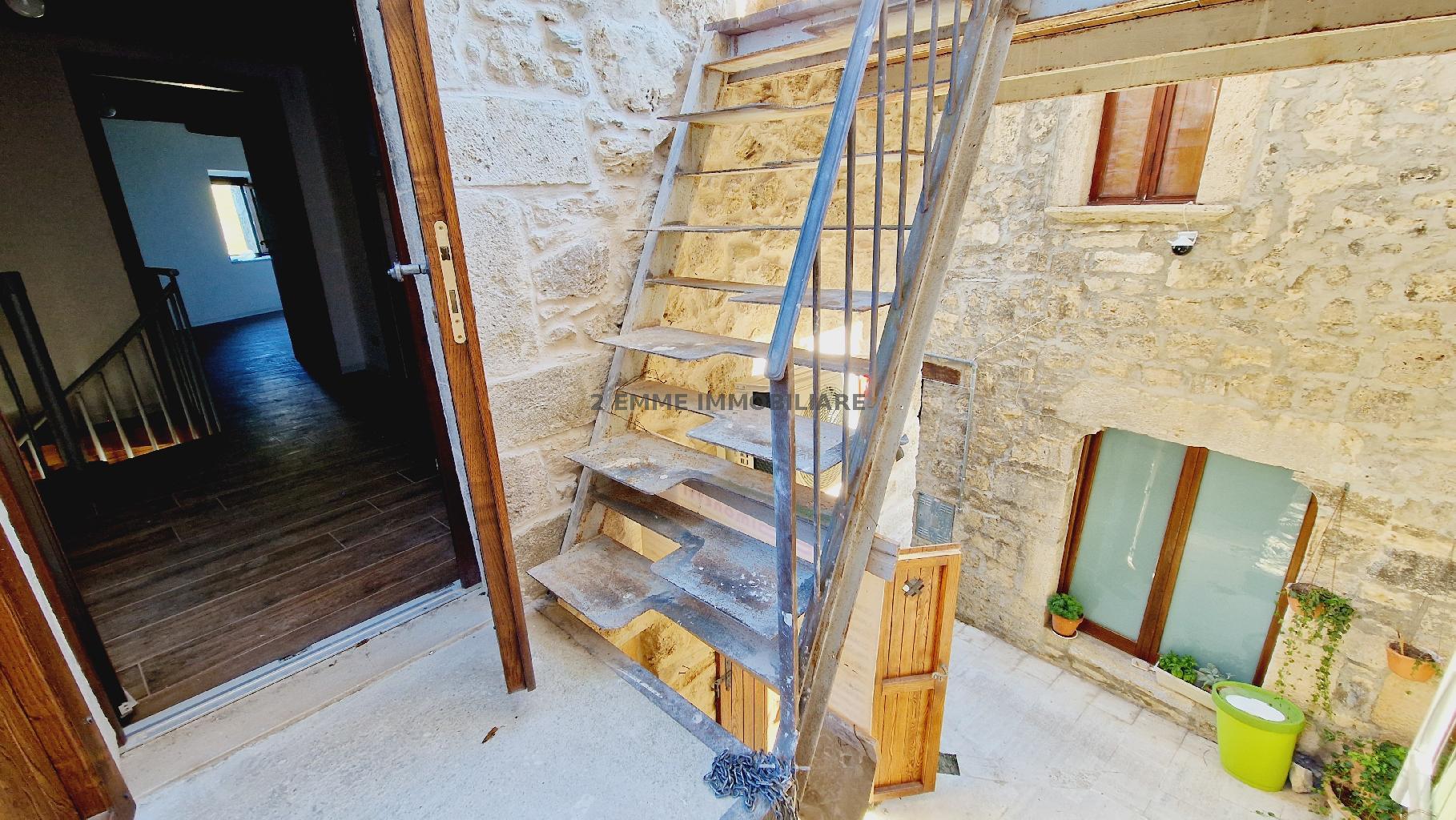 4680 - CASA INDIPENDENTE VENDITA ASCOLI PICENO ZONA CASTEL TROSINO - € 150.000 5
