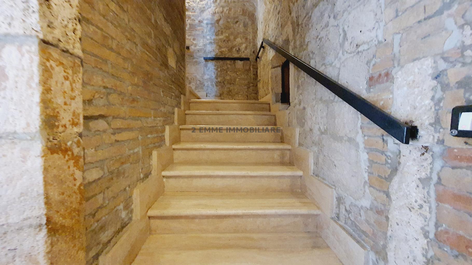 4704 - CIELO-TERRA VENDITA ASCOLI PICENO ZONA CENTRO STORICO - € 420.000 14