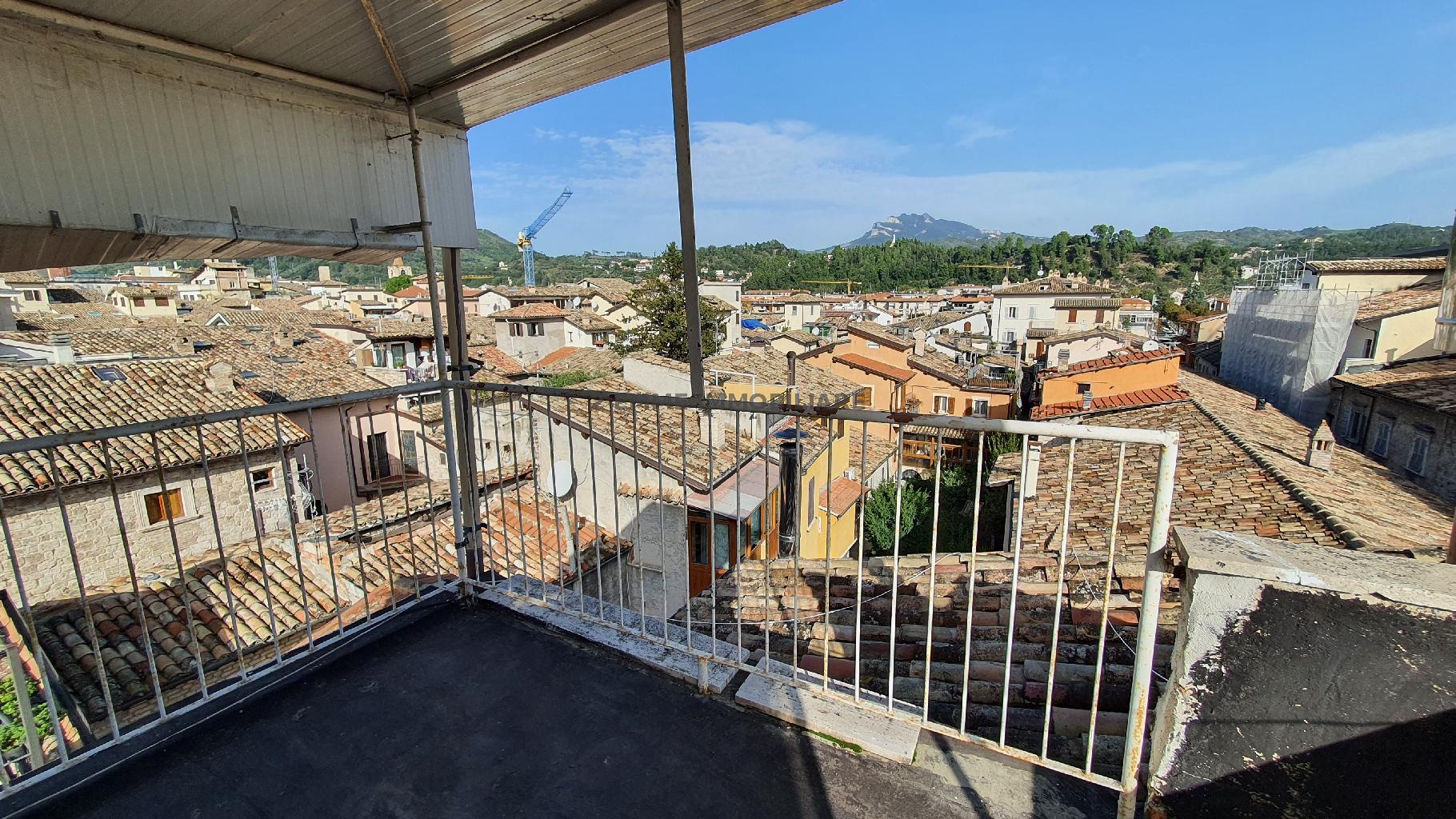 4704 - CIELO-TERRA VENDITA ASCOLI PICENO ZONA CENTRO STORICO - € 420.000 28