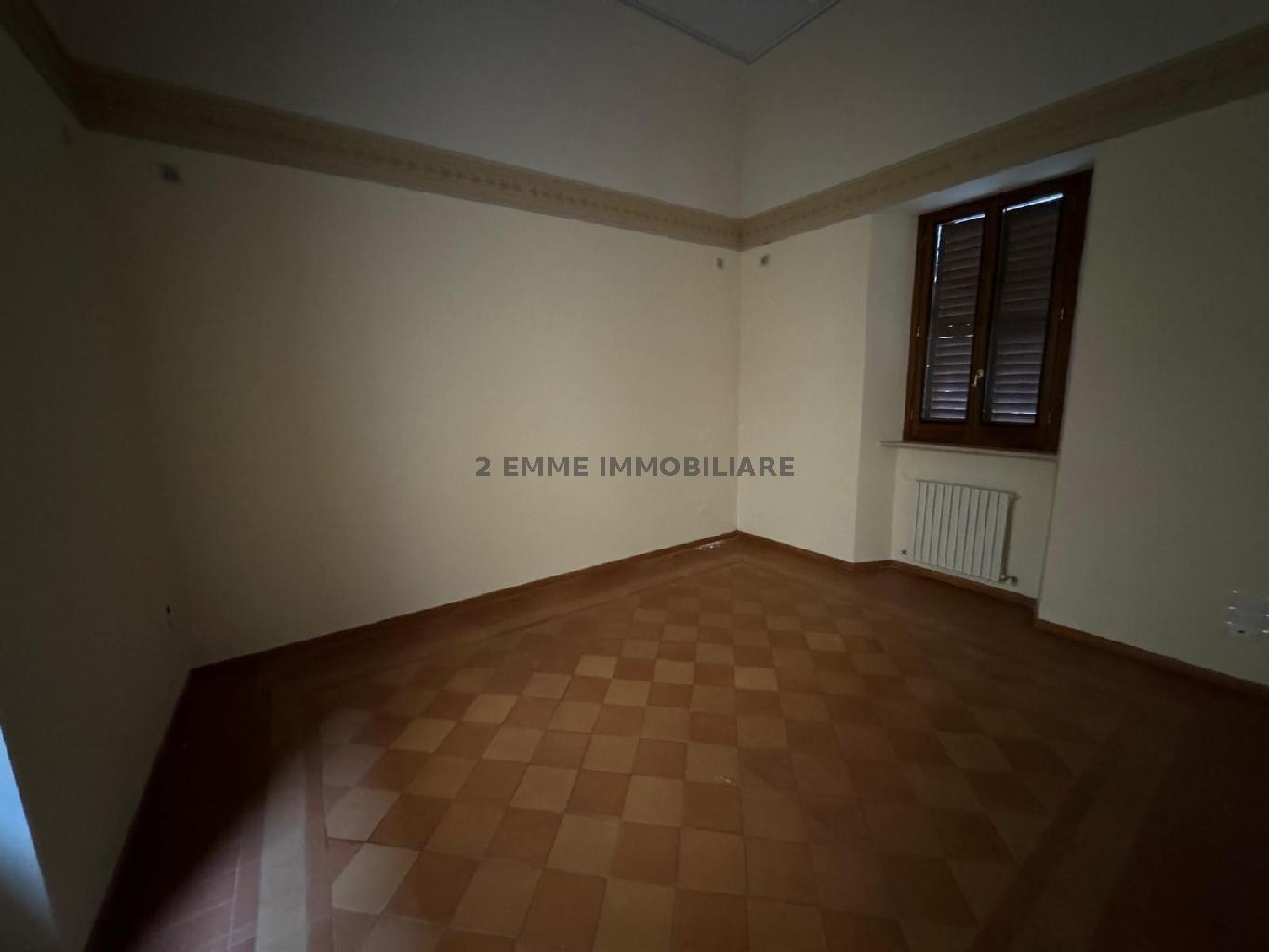 4713AF - UFFICIO AFFITTO ASCOLI PICENO ZONA CENTRO STORICO - € 1.900 4