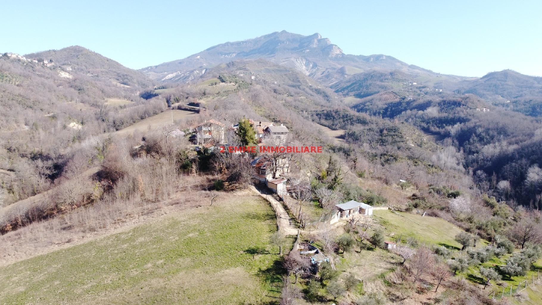 4833 - CASA COLONICA VENDITA ASCOLI PICENO ZONA VENAGRANDE - € 65.000 6