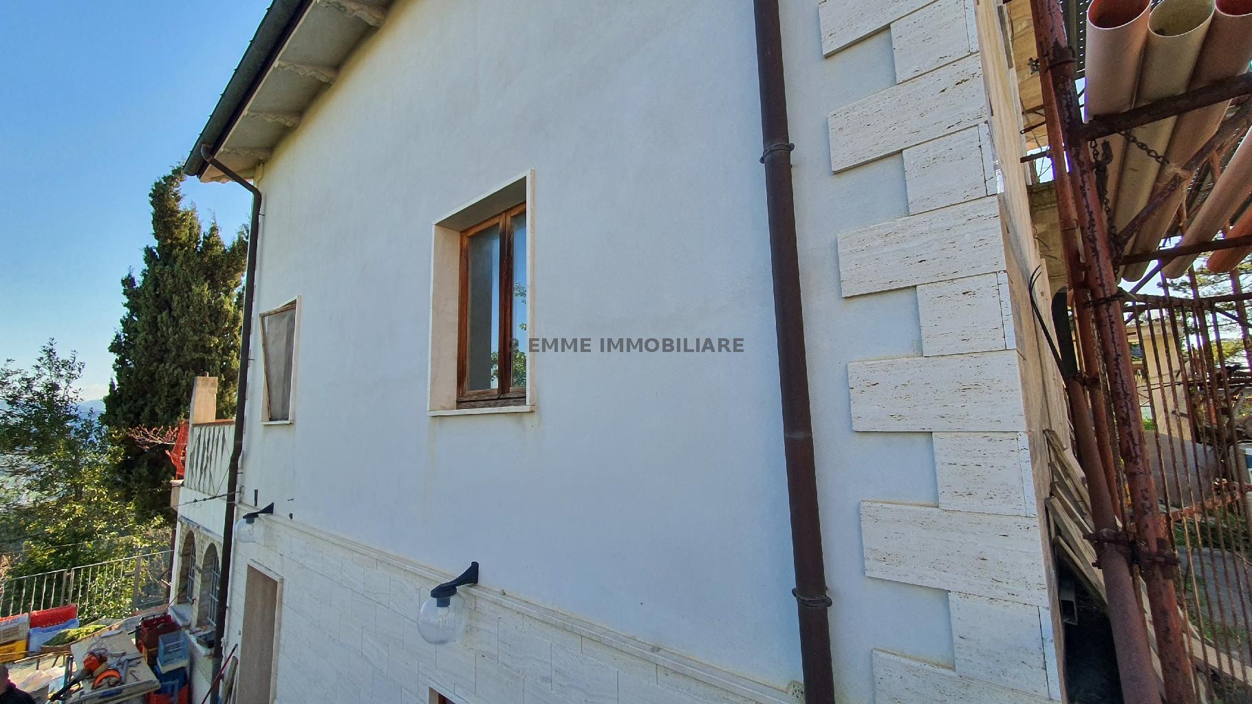 4851 - CASALE VENDITA ASCOLI PICENO ZONA FUORI CITTA' - € 148.000 3