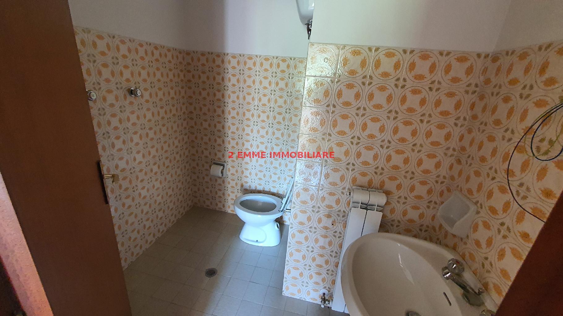 4854 - APPARTAMENTO VENDITA VENAROTTA ZONA VENAROTTA - € 125.000 4