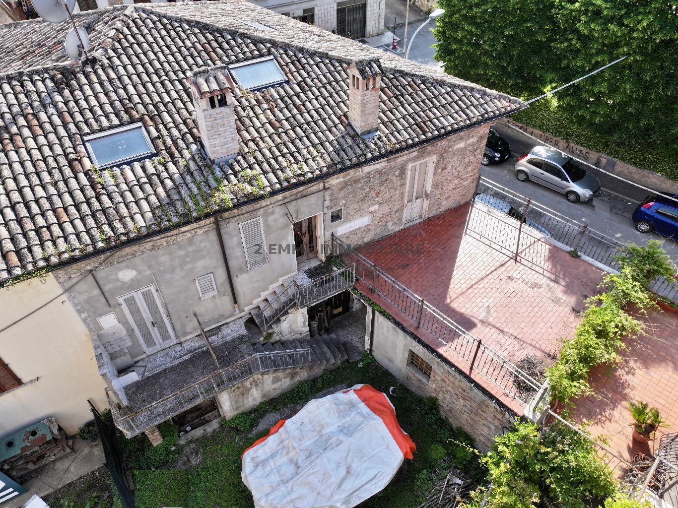 4867 - APPARTAMENTO VENDITA ASCOLI PICENO ZONA BORGO SOLESTA' - € 173.000