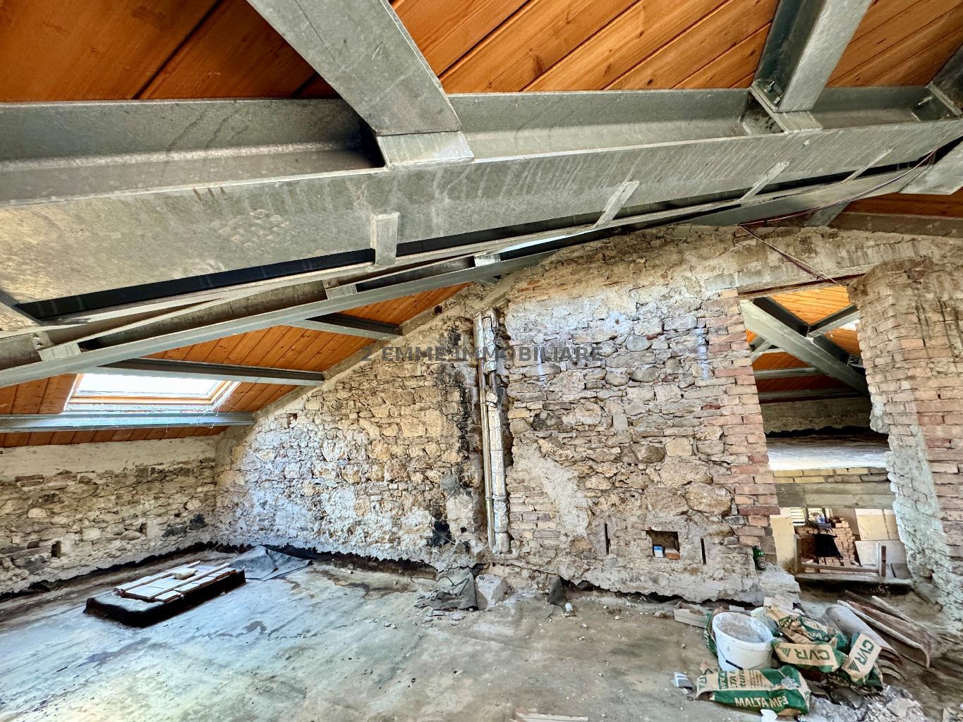4867 - APPARTAMENTO VENDITA ASCOLI PICENO ZONA BORGO SOLESTA' - € 173.000 3