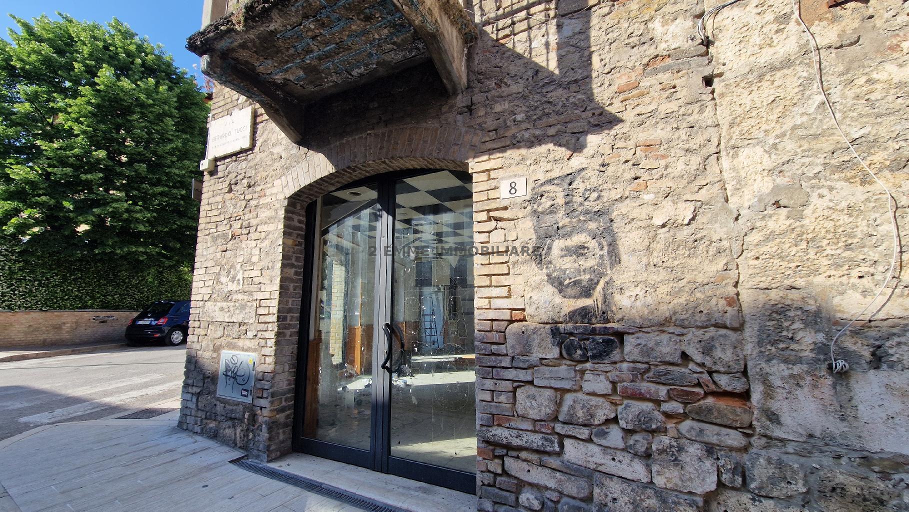4874 - LOCALE COMMERCIALE VENDITA ASCOLI PICENO ZONA BORGO SOLESTA' - € 95.000 2