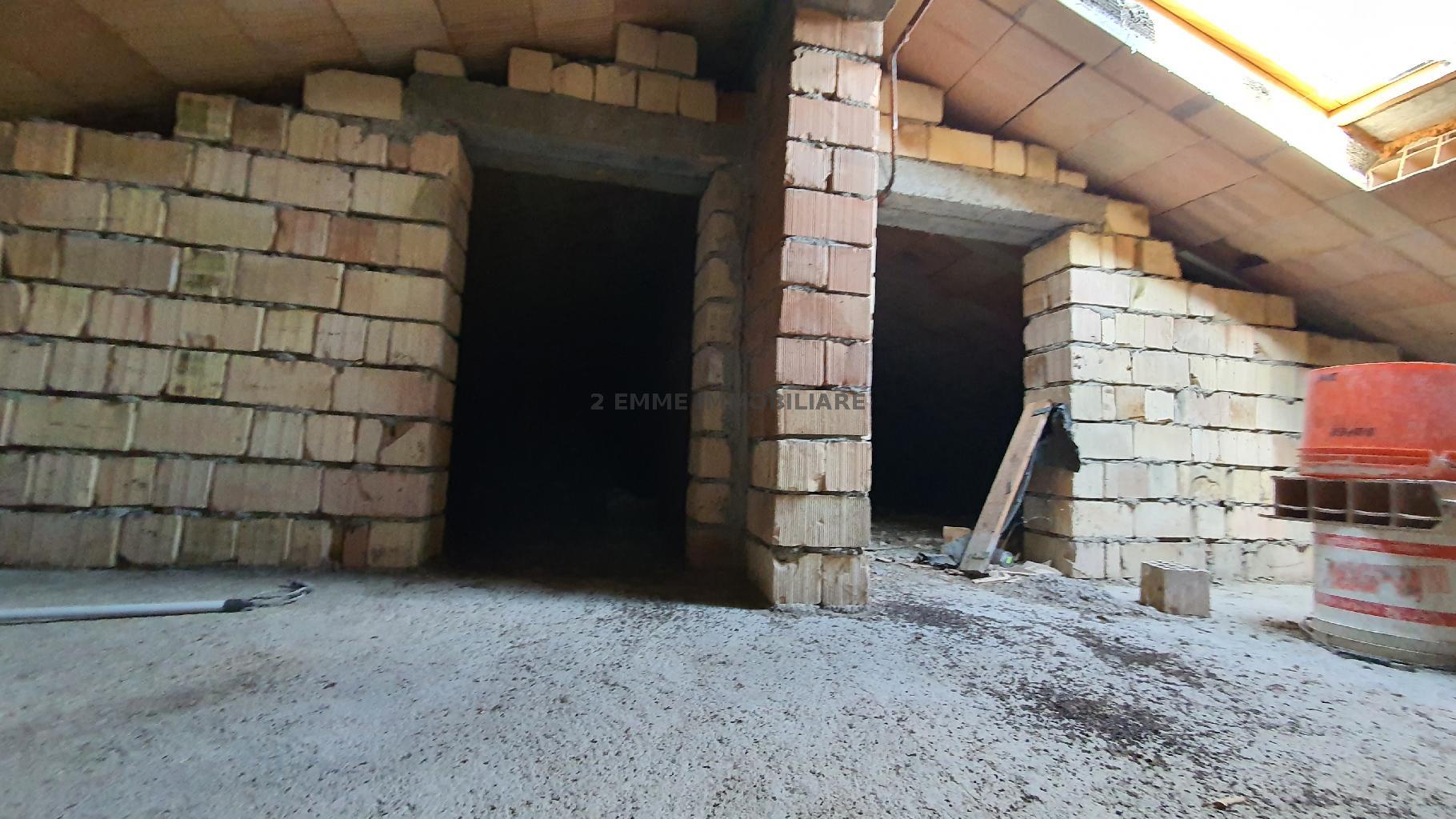 4886 - CIELO-TERRA VENDITA VENAROTTA ZONA CAMPAGNA - € 340.000 8