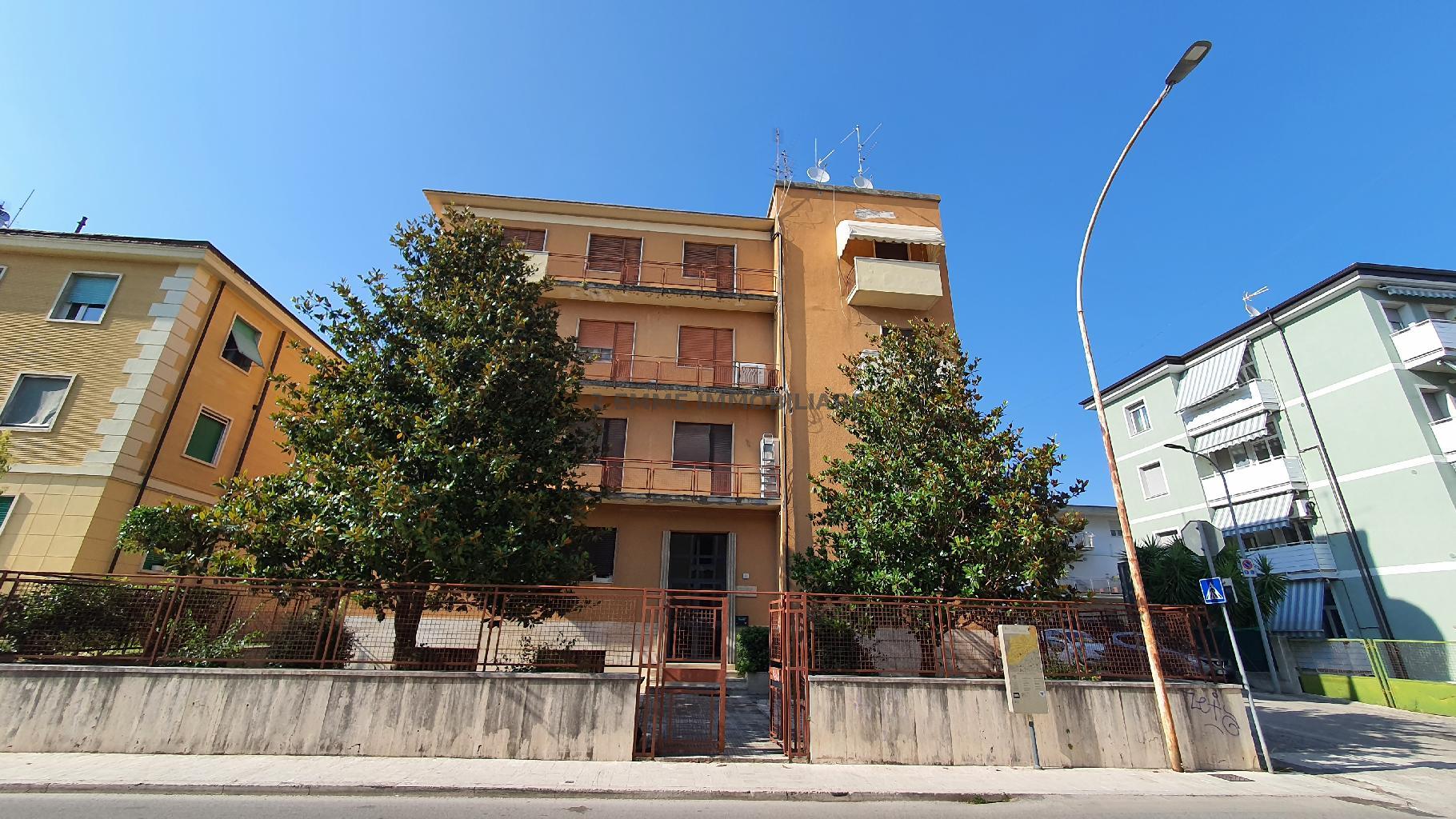 4954 - APPARTAMENTO VENDITA ASCOLI PICENO ZONA CAMPO PARIGNANO - € 120.000 14