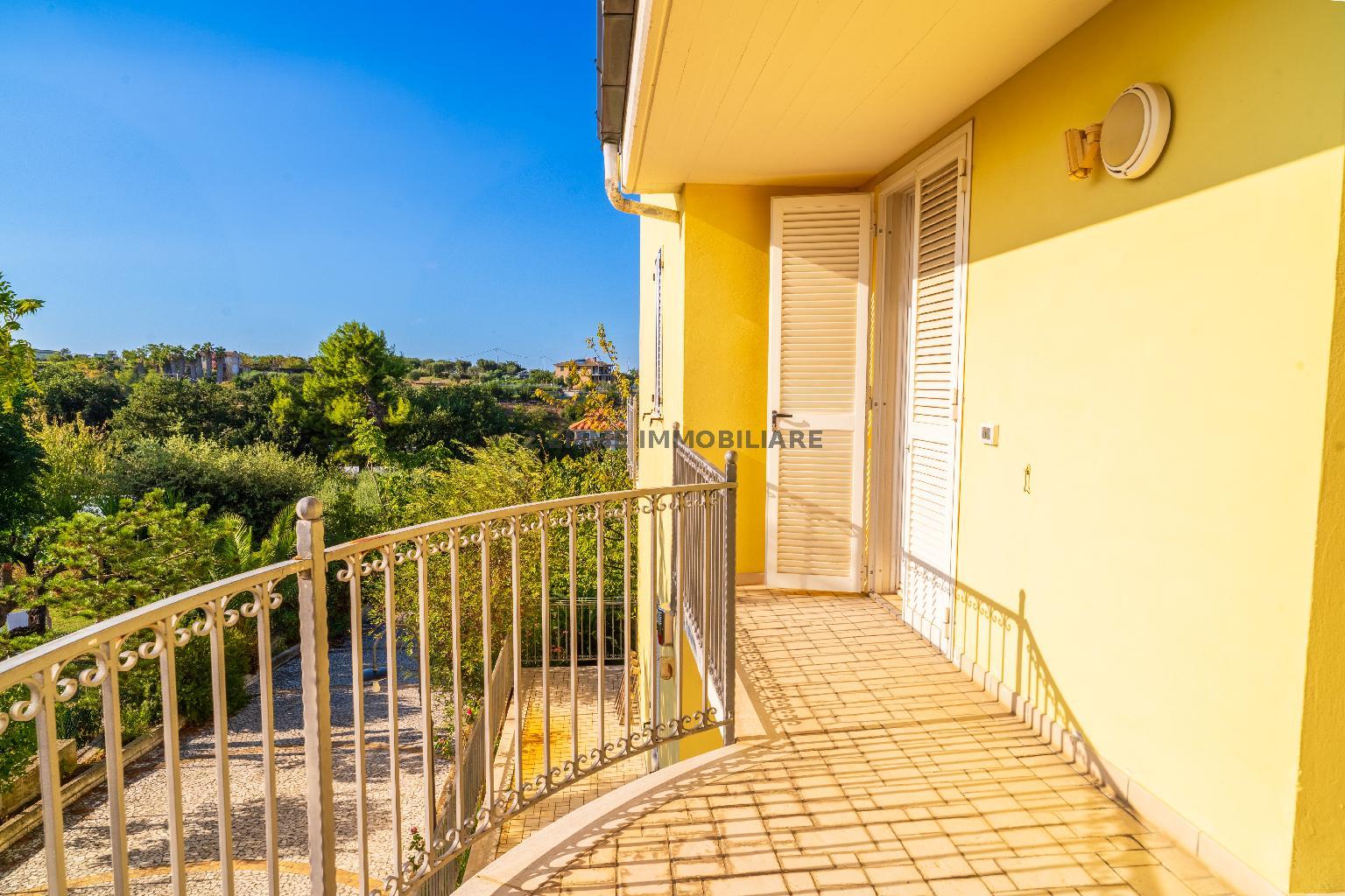 4957 - APPARTAMENTO VENDITA GROTTAMMARE ZONA PAESE ALTO - € 530.000 27