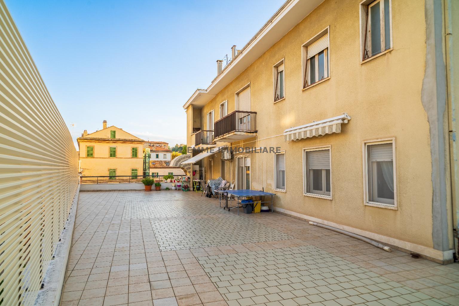 4960 - APPARTAMENTO VENDITA GROTTAMMARE ZONA CITTA' - € 320.000 12