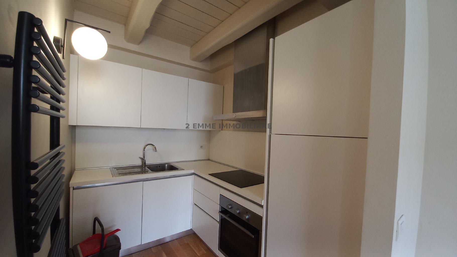 4963AF - ATTICO AFFITTO ASCOLI PICENO ZONA CENTRO STORICO - € 700 7