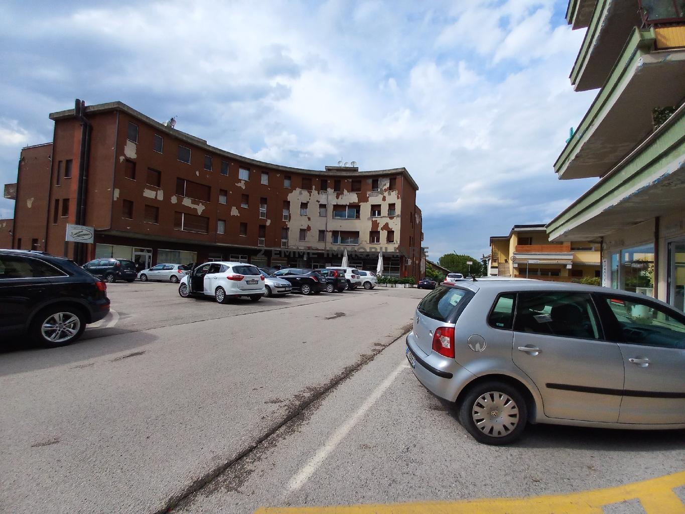 4969 - POSTO AUTO VENDITA FOLIGNANO ZONA VILLA PIGNA - TRATTATIVA RISERVATA