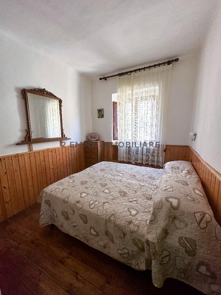 4980 - CIELO-TERRA VENDITA ASCOLI PICENO ZONA CAMPAGNA - € 43.000 4