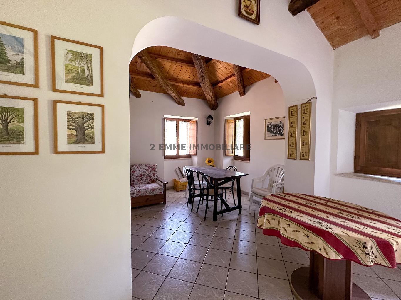 4980 - CIELO-TERRA VENDITA ASCOLI PICENO ZONA CAMPAGNA - € 43.000 32