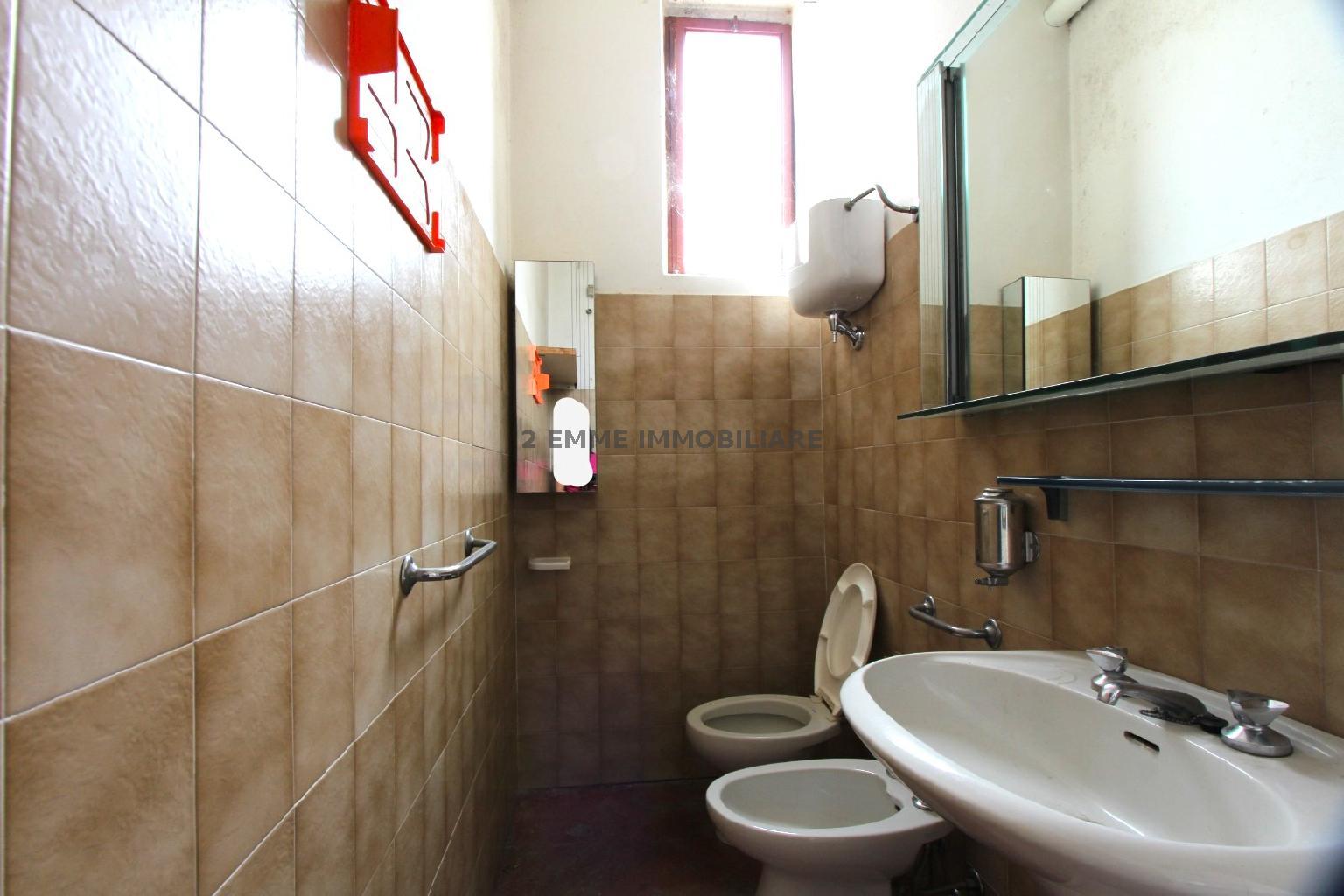 4998 - MAGAZZINO  VENDITA FOLIGNANO ZONA VILLA PIGNA - € 105.000 2