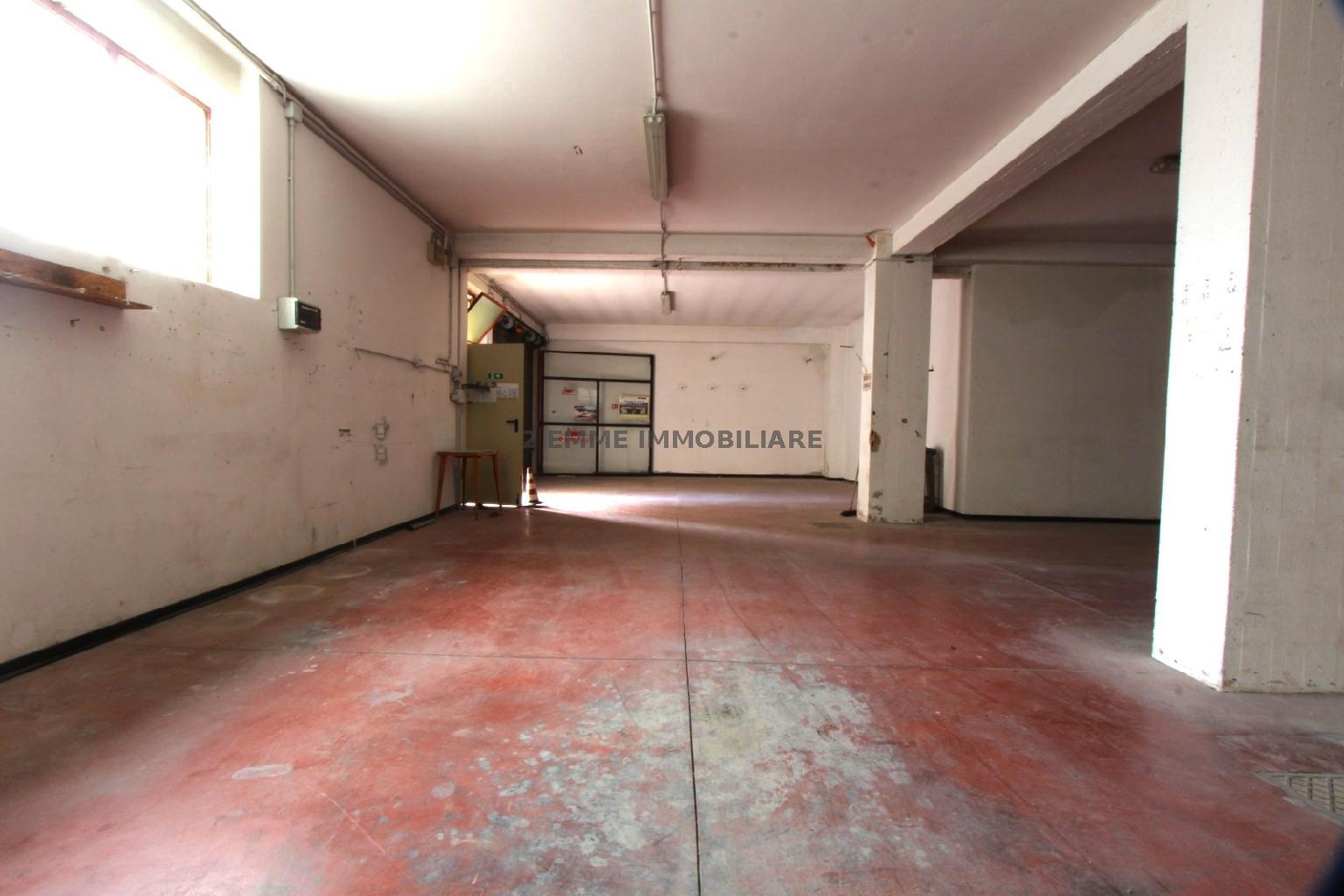 4998 - MAGAZZINO  VENDITA FOLIGNANO ZONA VILLA PIGNA - € 105.000 9