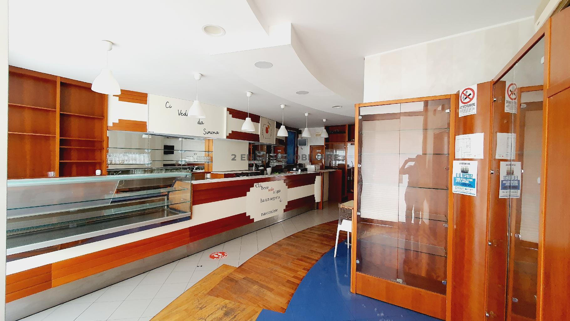 5046 - LOCALE COMMERCIALE VENDITA ASCOLI PICENO ZONA MONTICELLI - € 150.000 4