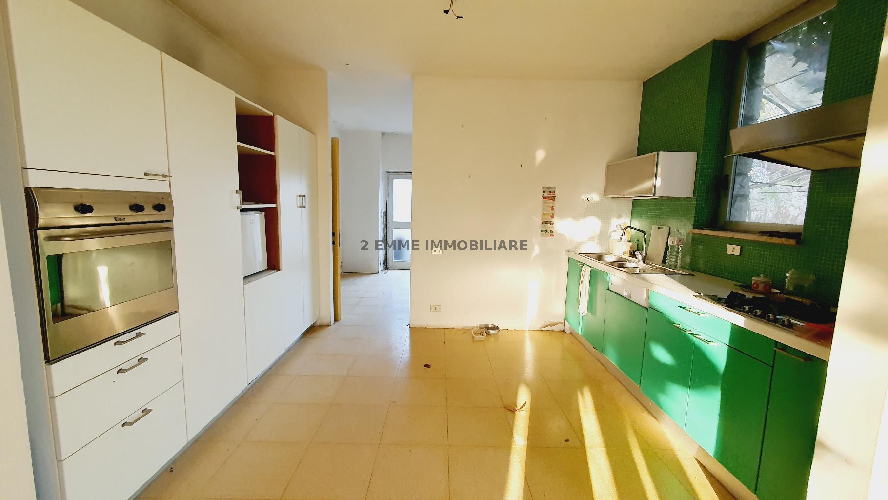 5071 - VILLETTA VENDITA ASCOLI PICENO ZONA MONTICELLI - € 205.000