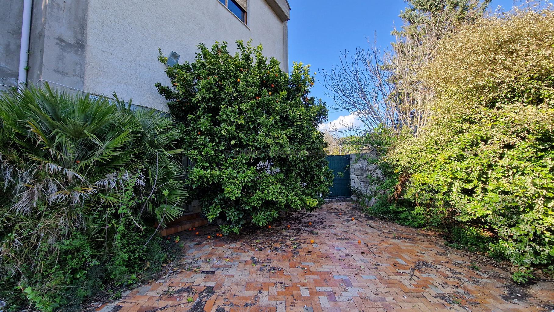 5071 - VILLETTA VENDITA ASCOLI PICENO ZONA MONTICELLI - € 205.000 12