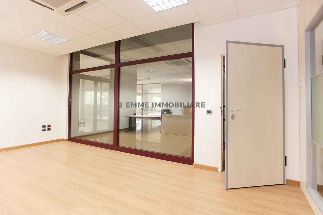 5112AF - UFFICIO AFFITTO SAN BENEDETTO DEL TRONTO ZONA PORTO D'ASCOLI - € 1.400 9