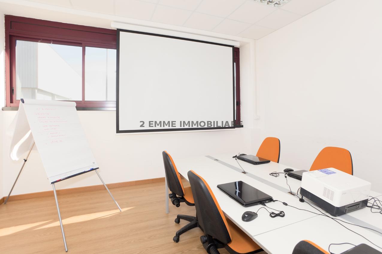 5112AF - UFFICIO AFFITTO SAN BENEDETTO DEL TRONTO ZONA PORTO D'ASCOLI - € 1.400 23