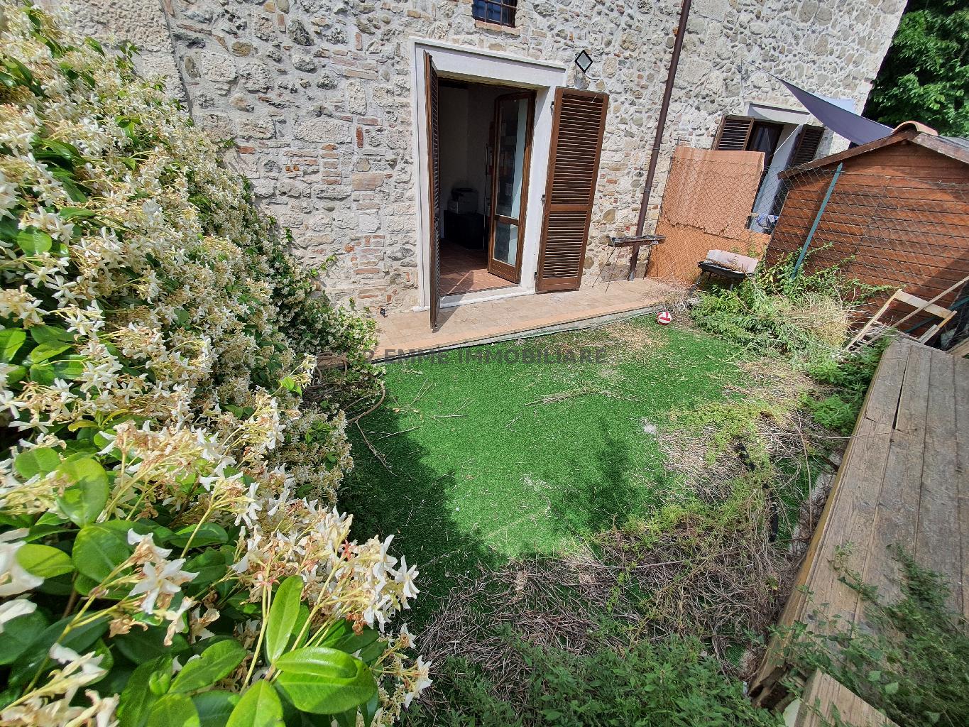 5187 - CIELO-TERRA VENDITA ASCOLI PICENO ZONA BORGO SOLESTA' - TRATTATIVA RISERVATA 26