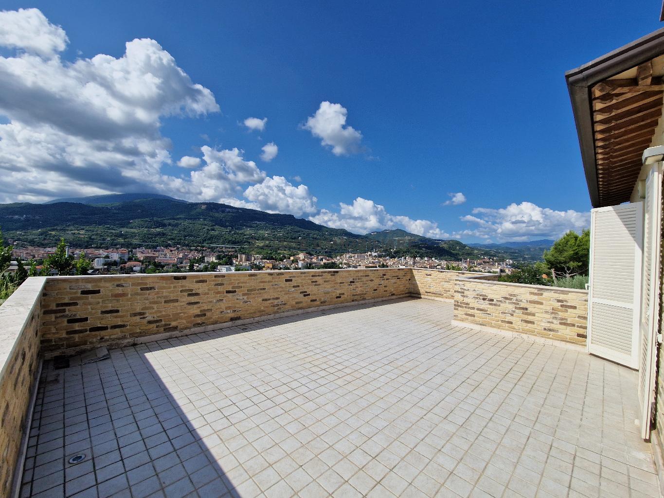 5193 - VILLA VENDITA ASCOLI PICENO ZONA CAMPO PARIGNANO - € 640.000 38