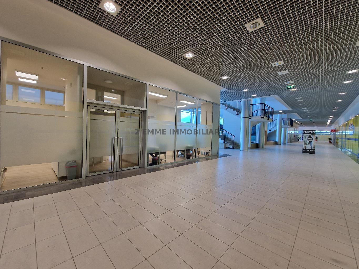 5207 - UFFICIO VENDITA CASTEL DI LAMA ZONA CASTEL DI LAMA - € 125.000 3