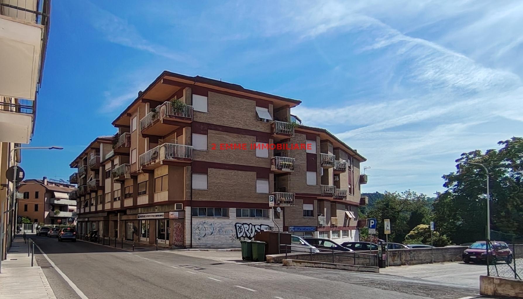 5223 - GARAGE VENDITA ASCOLI PICENO ZONA CAMPO PARIGNANO - € 25.000 11