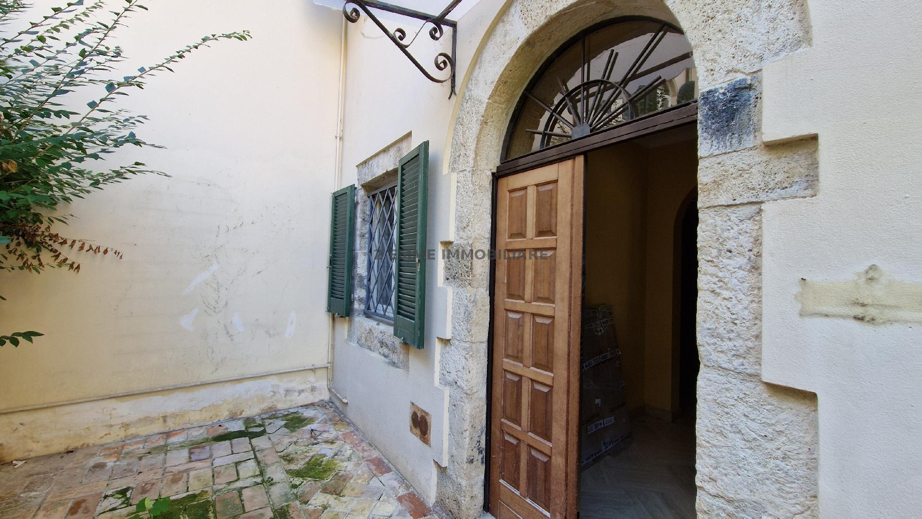 5256 - CIELO-TERRA VENDITA ASCOLI PICENO ZONA CENTRO STORICO - € 380.000 7